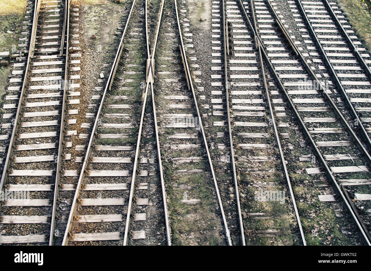 Schienen, Licht, Vision, links, Entfernung, Kreuz, horizontal, iron, Konzept, Zeile, Spalte, hell, Schatten, Nacht, Änderung, Rasen Stockfoto