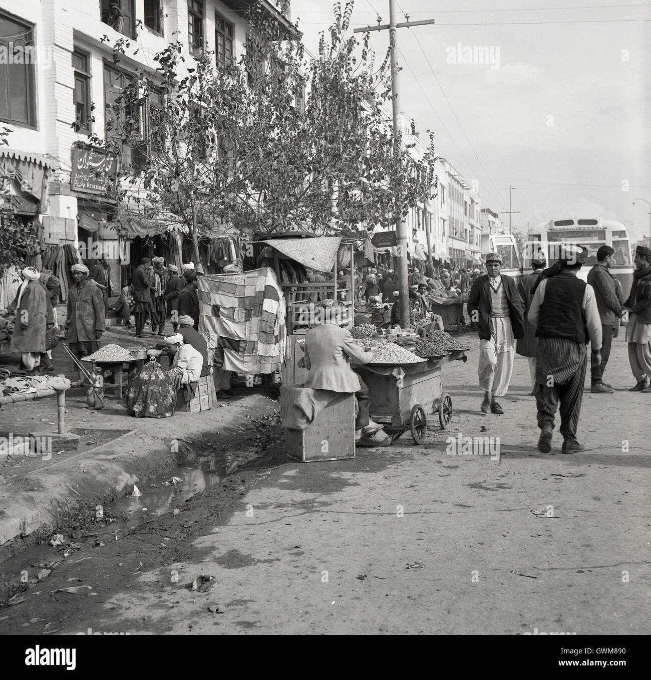 1950erJahren, zeigt historische Bild einer Straße in Kabul