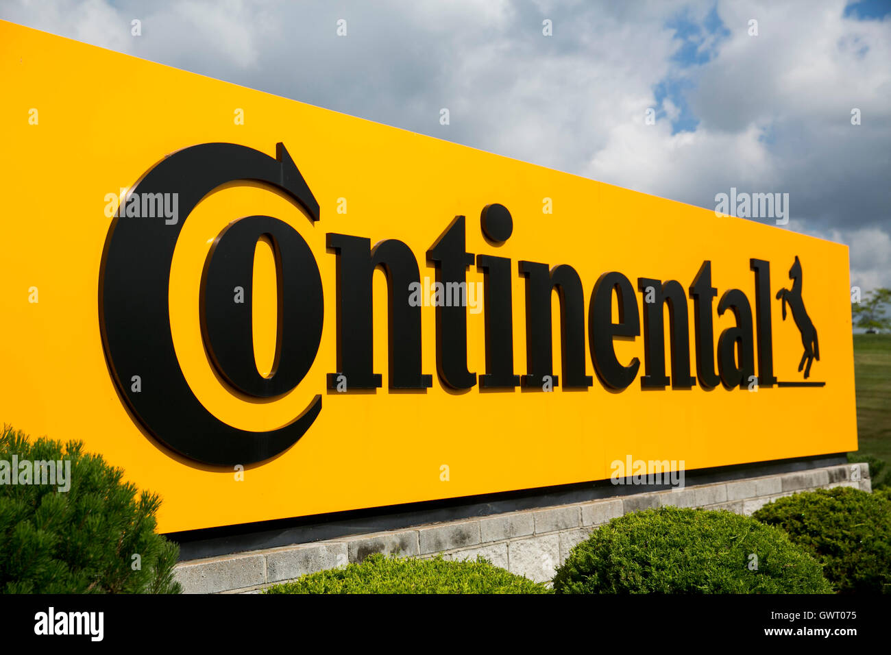 Ein Logo Zeichen außerhalb einer Einrichtung, die von der Continental AG in Auburn Hills, Michigan am 17. Juli 2016 besetzt. Stockfoto
