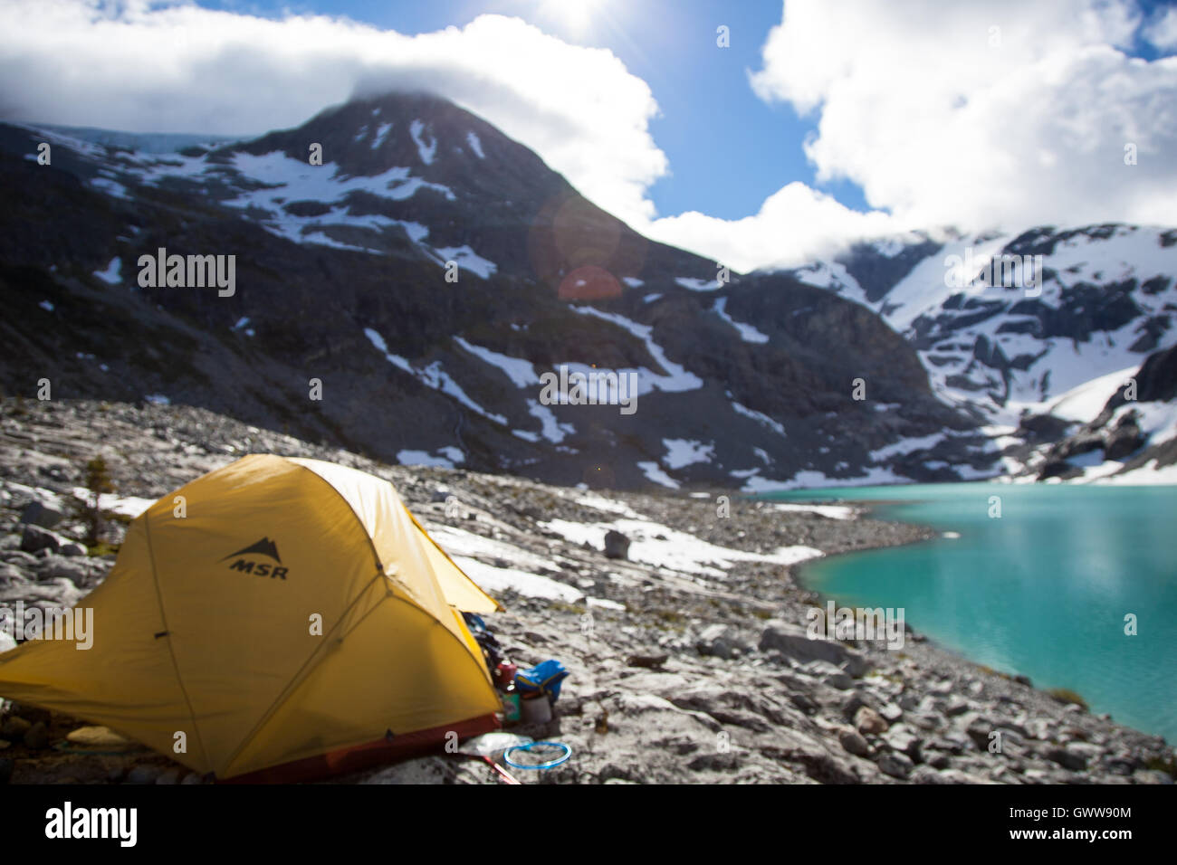 Ein Backcountry Campingplatz am Wedgmemount See, Whistler, Britisch-Kolumbien Kanada Stockfoto