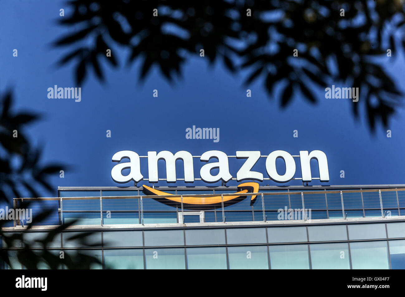 Amazon Logo auf einem Gebäude, Slowakei, Europa Stockfoto
