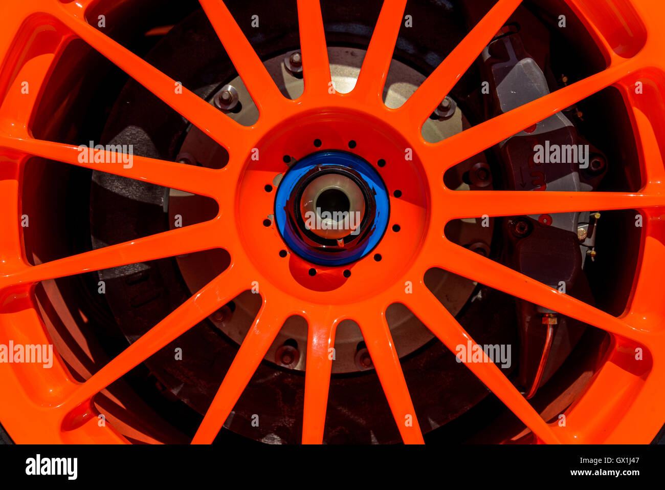 McLaren F1 GTR Longtail orange OZ Racing Legierung Detail Stockfoto