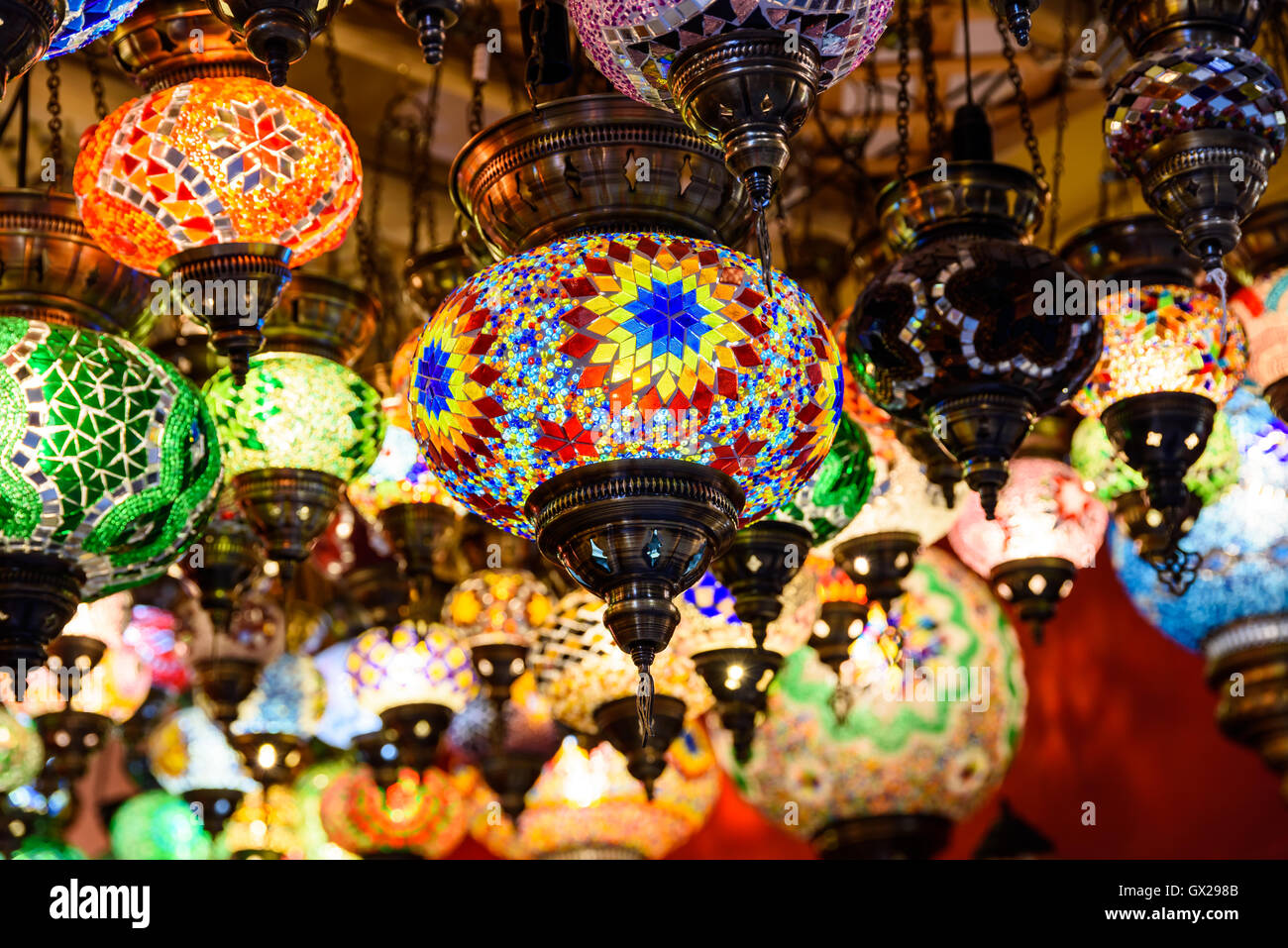 2 Orientalische Lampen-Endkappen Mit Glückssymbol - Antik Gold, 5,5 Cm Hoch