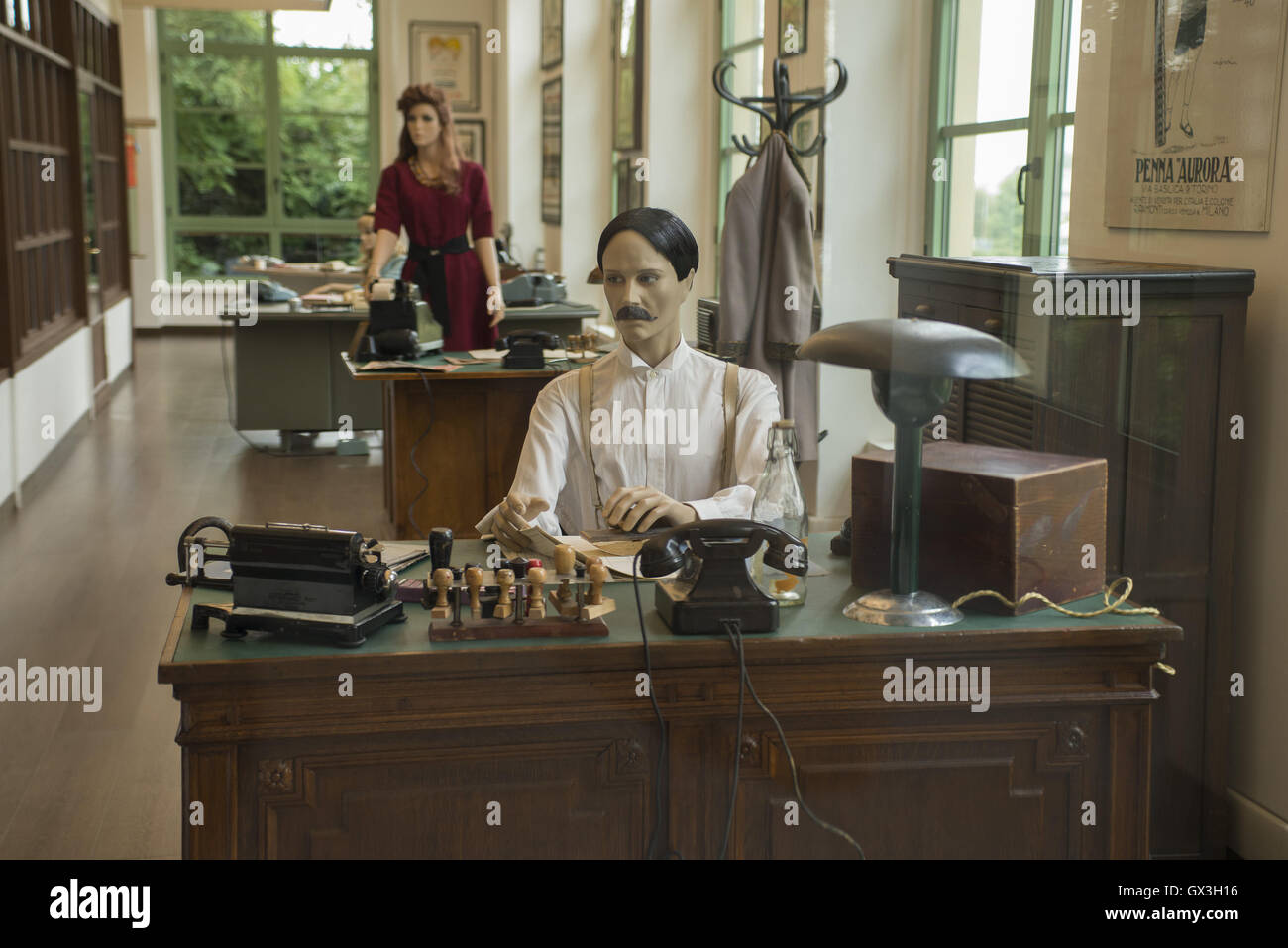 Turin, Piemont, Italien. 15. Sep, 2016. Turin, Italien - 15. September 2016: Einweihung des Buches Museum in Turin bei der Firma Aurora am 15. September 2016 in Turin, Italien © Stefano Guidi/ZUMA Draht/Alamy Live News Stockfoto