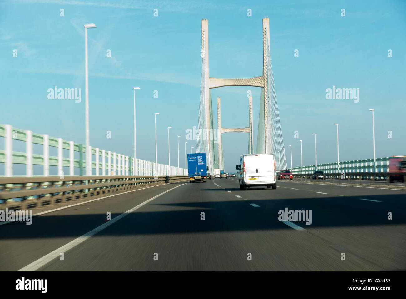 Severn Brücke über den Severn River nähert sich von England, Wales Stockfoto