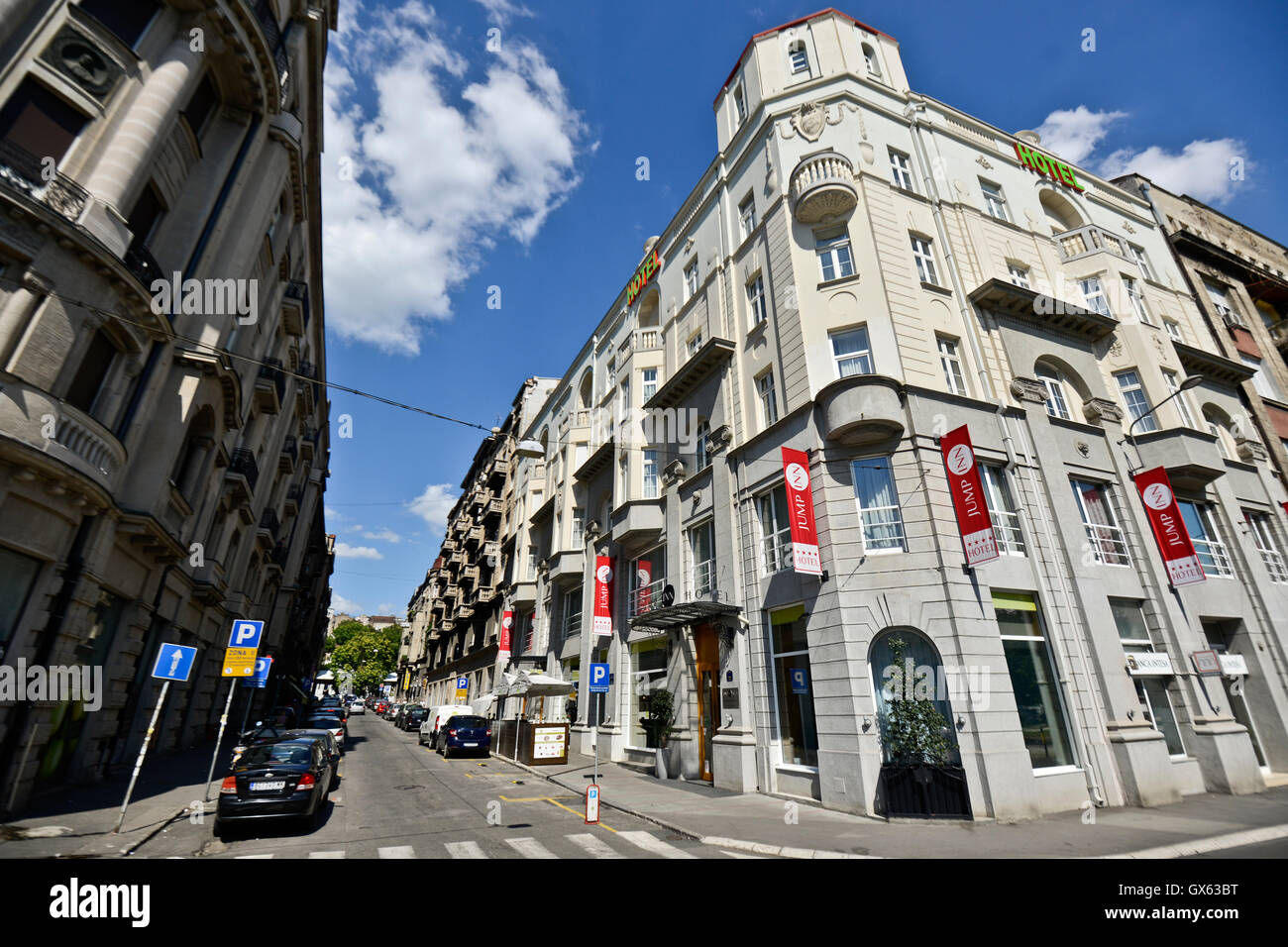 Straßenecke in Belgrad, Serbien Stockfoto