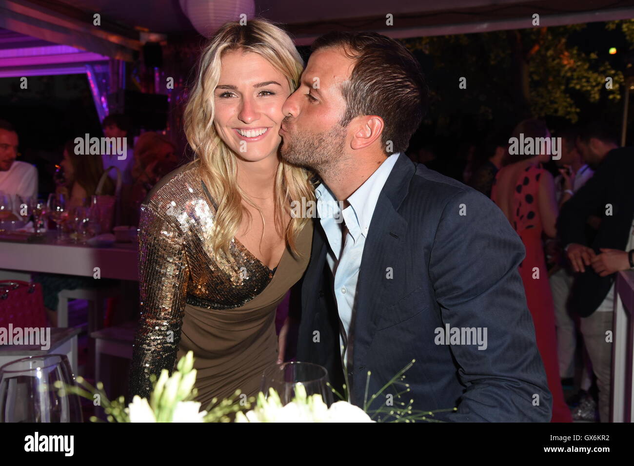 Kleider Stockfotos & Kleider Bilder - Seite 22 - Alamy
