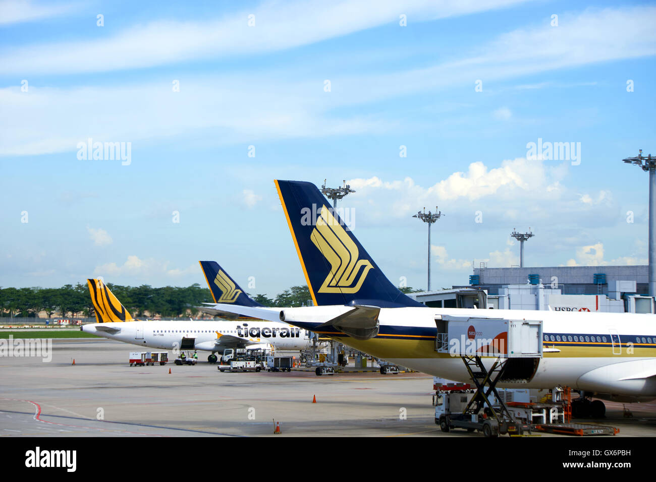 Flugzeuge am Flughafen Changi verankert. Stockfoto