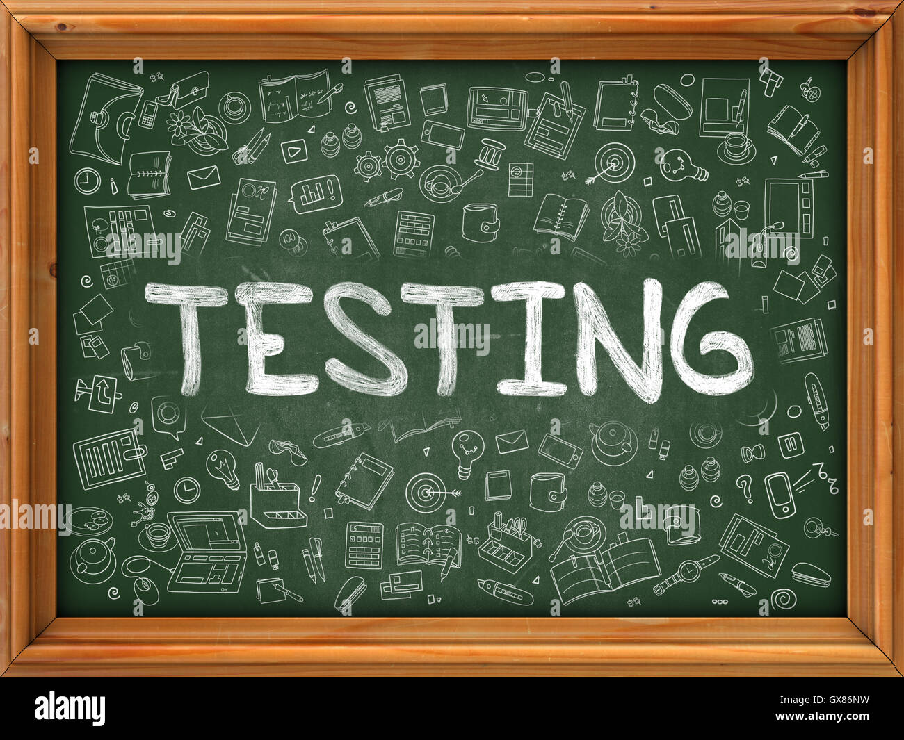 Konzept testen. Grünen Tafel mit Doodle Symbole. Stockfoto