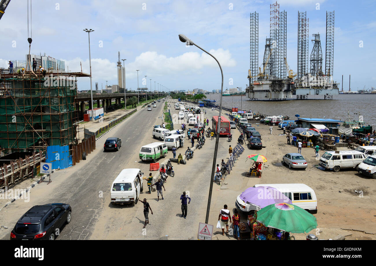 Nigeria Lagos Zwei öl Bohrinsel Festlegung In Lagos Port - 