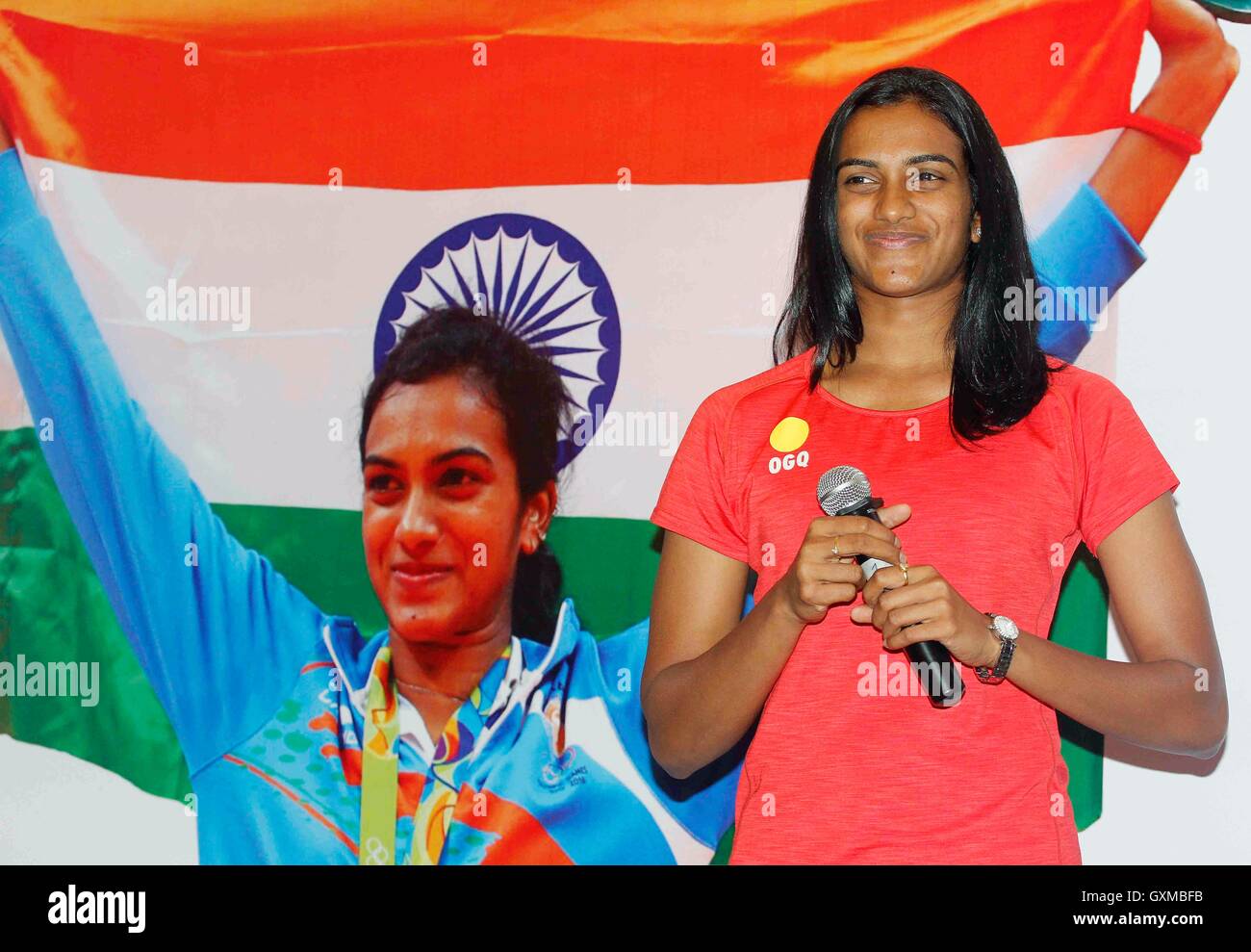 Indische Badmintonspielerin und Rio Olympia Silber Medallist P V Sindhu Glückwünsche Funktion organisiert OGQ Mumbai Stockfoto