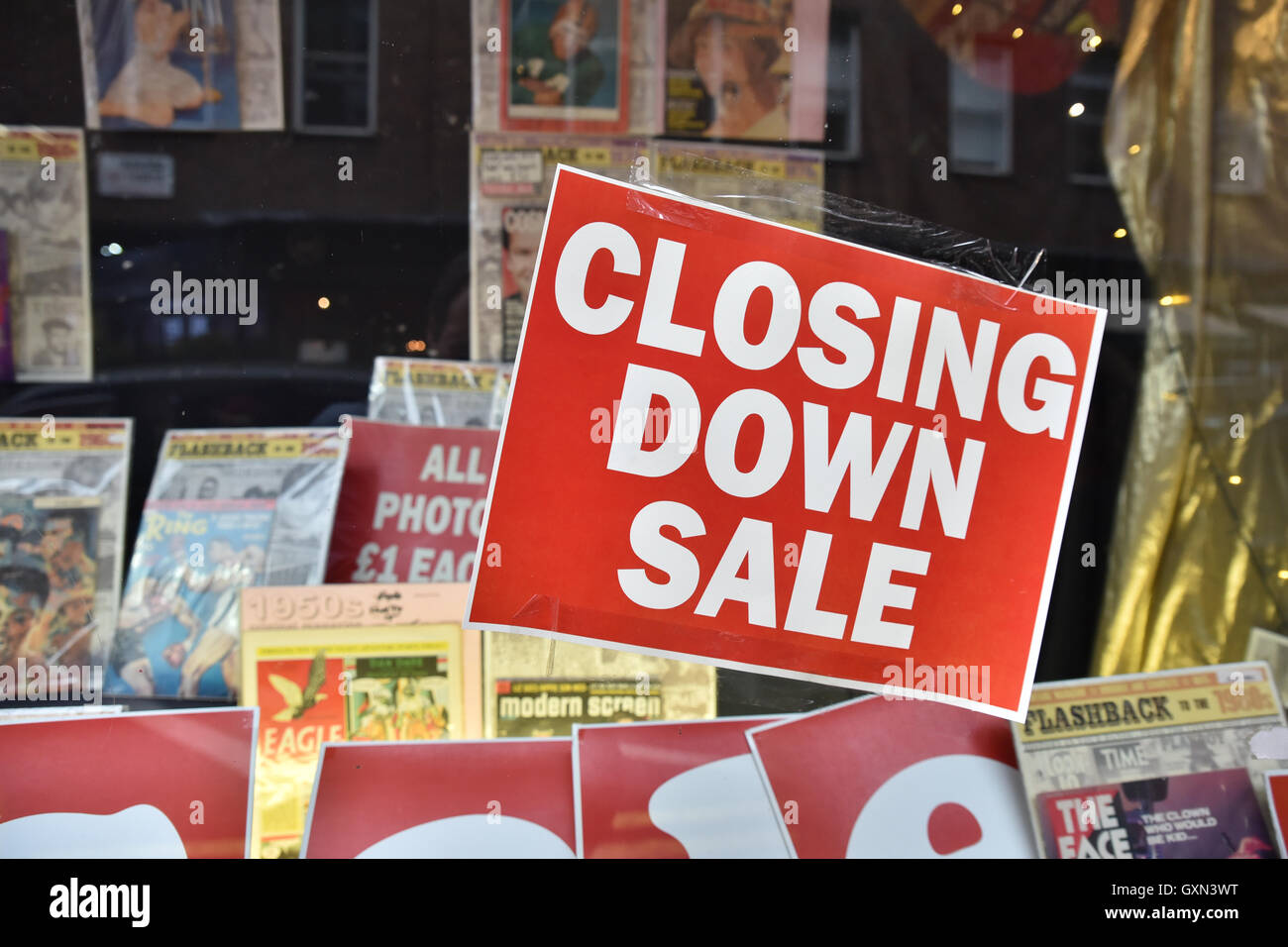 Brewer Street, Soho, London, UK. 16. September 2016. Die berühmten Vintage Magazine Shop auf Brewer Street ist, schließen Stockfoto