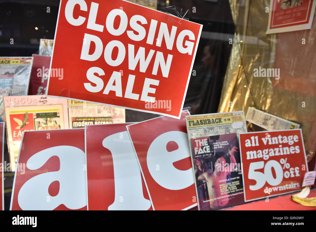 Brewer Street, Soho, London, UK. 16. September 2016. Die berühmten Vintage Magazine Shop auf Brewer Street ist, schließen Stockfoto