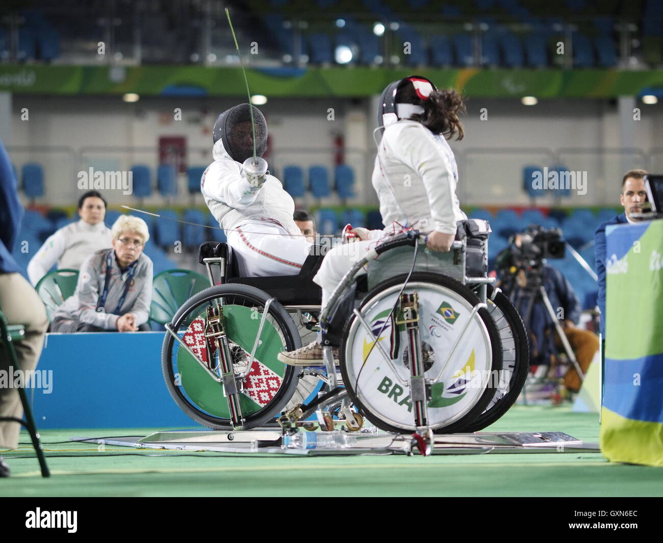Rio De Janeiro, Brasilien. 16. September 2016. Rio 2016 Paralympischen Spiele Damen Florett zwischen Ungarn und Brasilien Credit: PhotoAbility/Alamy Live-Nachrichten Stockfoto
