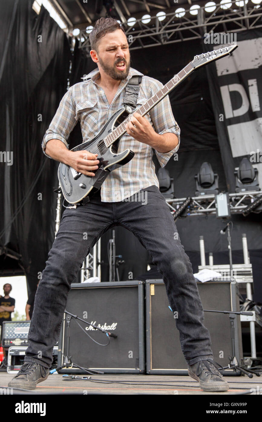 Chicago, Illinois, USA. 16. Sep, 2016. BEN WEINMAN der Dillinger Escape Plan tritt bei Douglas Park beim Riot Fest in Chicago, Illinois Credit: Daniel DeSlover/ZUMA Draht/Alamy Live News Stockfoto