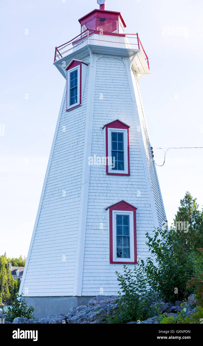 Große Tube Leuchtturm am Lake Huron in Tobermory, Ontario, Kanada Stockfoto Große Tube Leuchtturm am Lake Huron in Tobermory, Ontario, Kanada Stockfoto