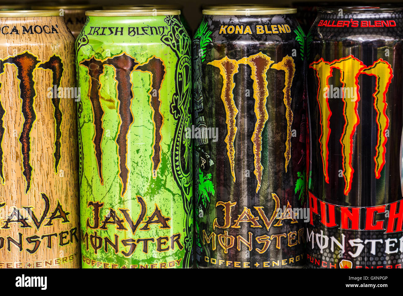 Indianapolis - ca. August 2016: Monster Beverage Anzeige IV Stockfoto