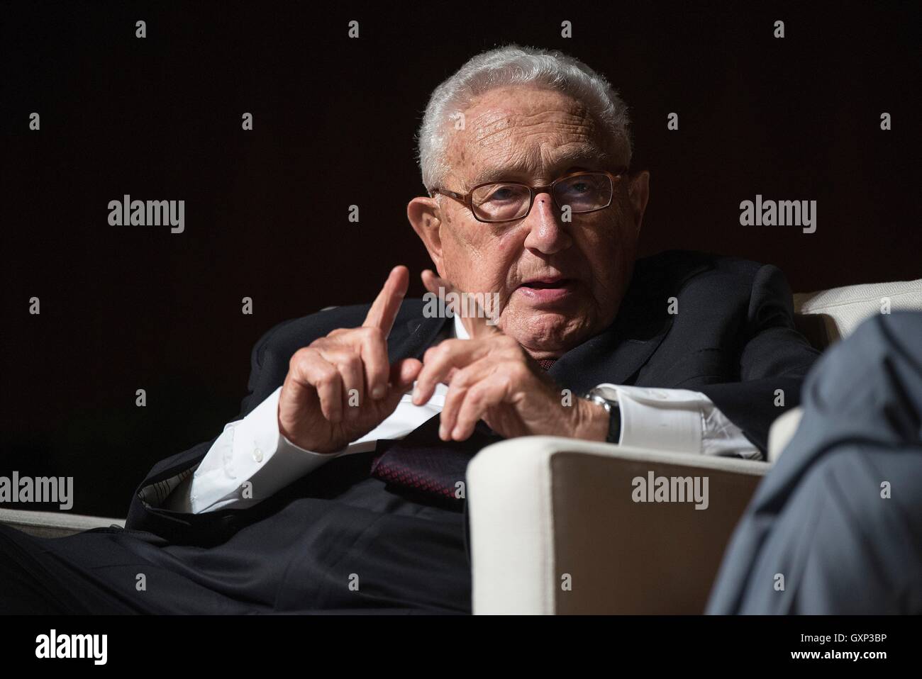 Der ehemalige US-Außenministerin und Sicherheitsberater Henry Kissinger spricht über den Vietnam-Krieg während einer Veranstaltung an der LBJ Presidential Library 26. April 2016 in Austin, Texas. Stockfoto