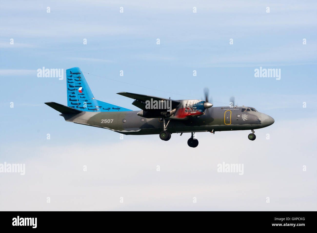 Spezielle gemalten Tschechien Luftwaffe Antonov An-26 Curl Transportflugzeug Stockfoto