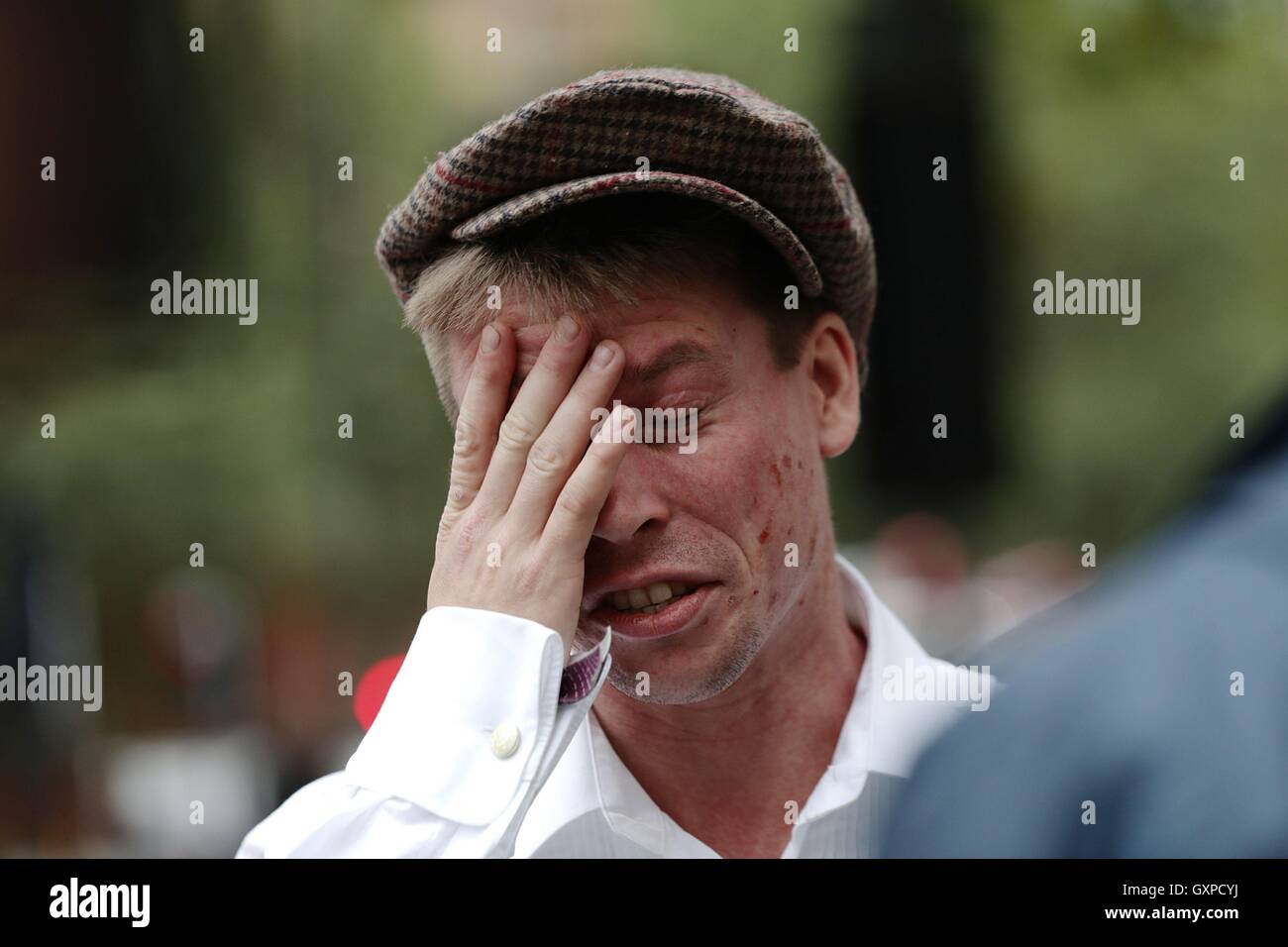 Lauri Love, der US-Regierung Computer hacken beschuldigt wird, kommt in Westminster Magistrates' Court wo soll er herausfinden, ob er aus Großbritannien stehen ausgeliefert wird Testversion. Stockfoto