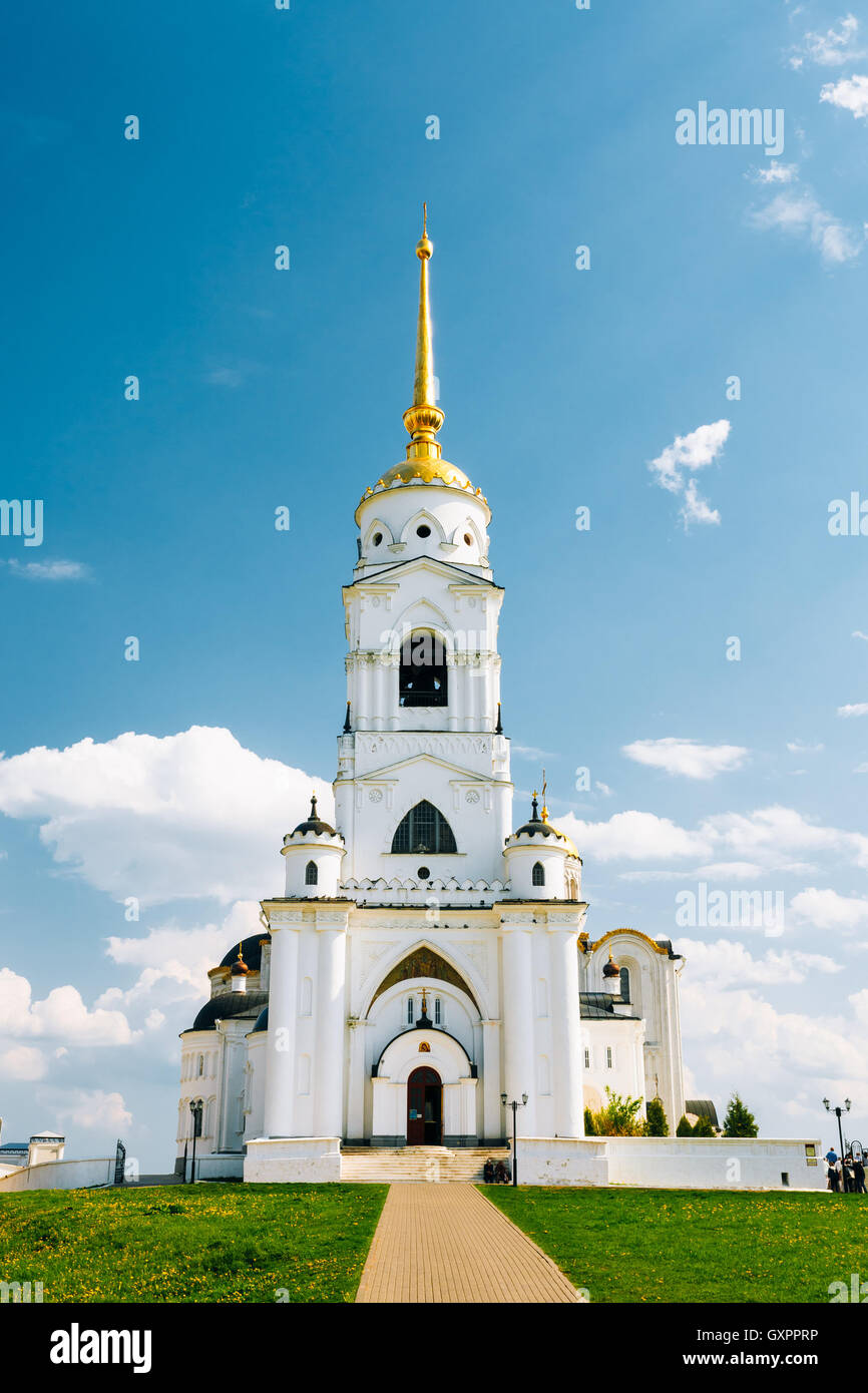 Der Glockenturm von der Uspenski-Kathedrale In Wladimir, Russland. Uspenski-Kathedrale In Vladimir - Himmelfahrts-Kathedrale verwendet werden Stockfoto