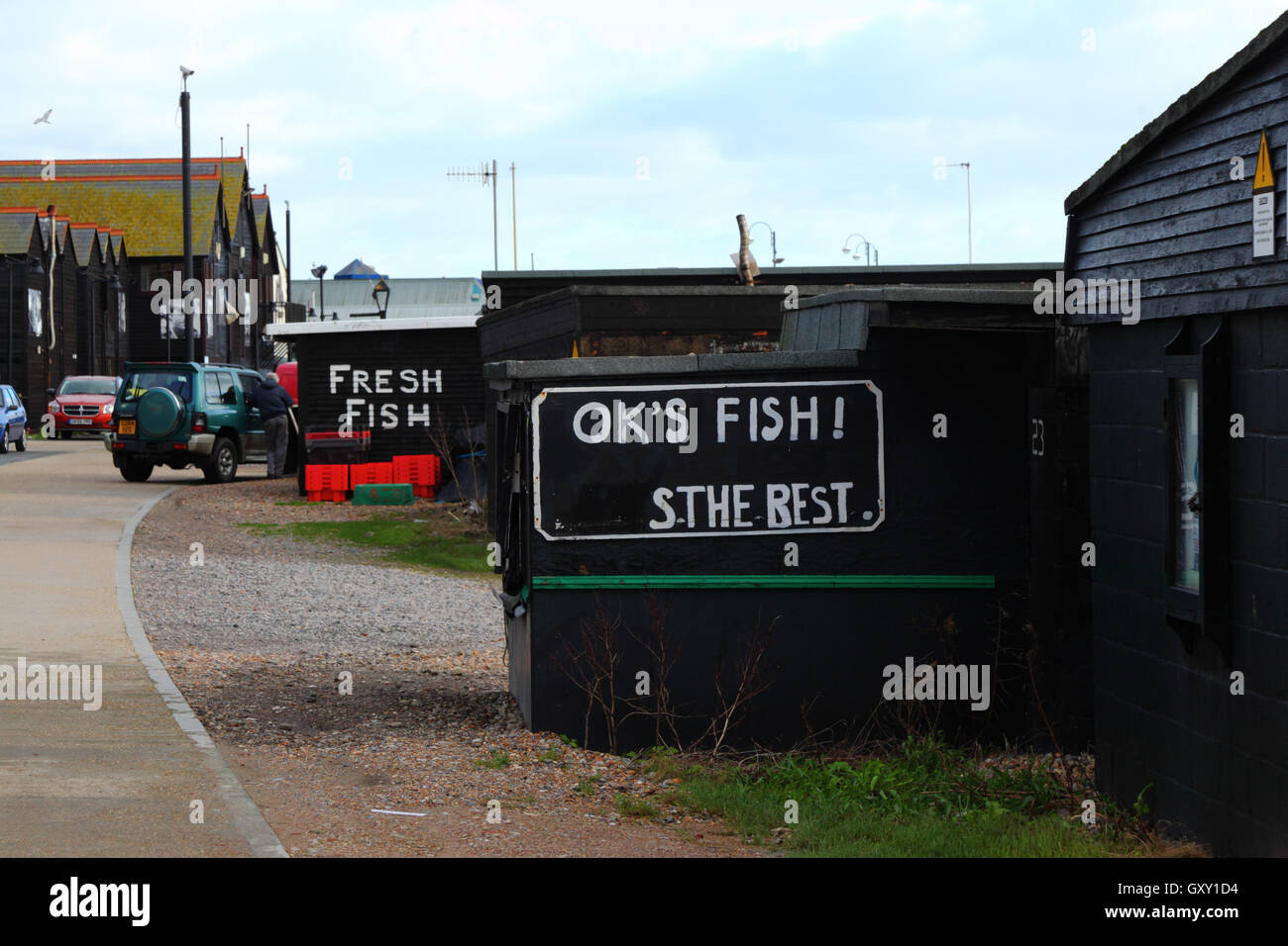 OK Frischfisch Shop am Meer bei Rock-A-Nore, Old Town, Hastings, East Sussex, England, UK Stockfoto