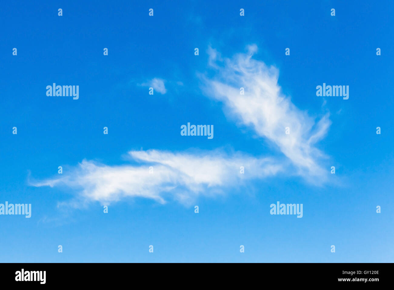Cirruswolken, natürlichen blauen Wolkenhimmel Hintergrundfoto Stockfoto