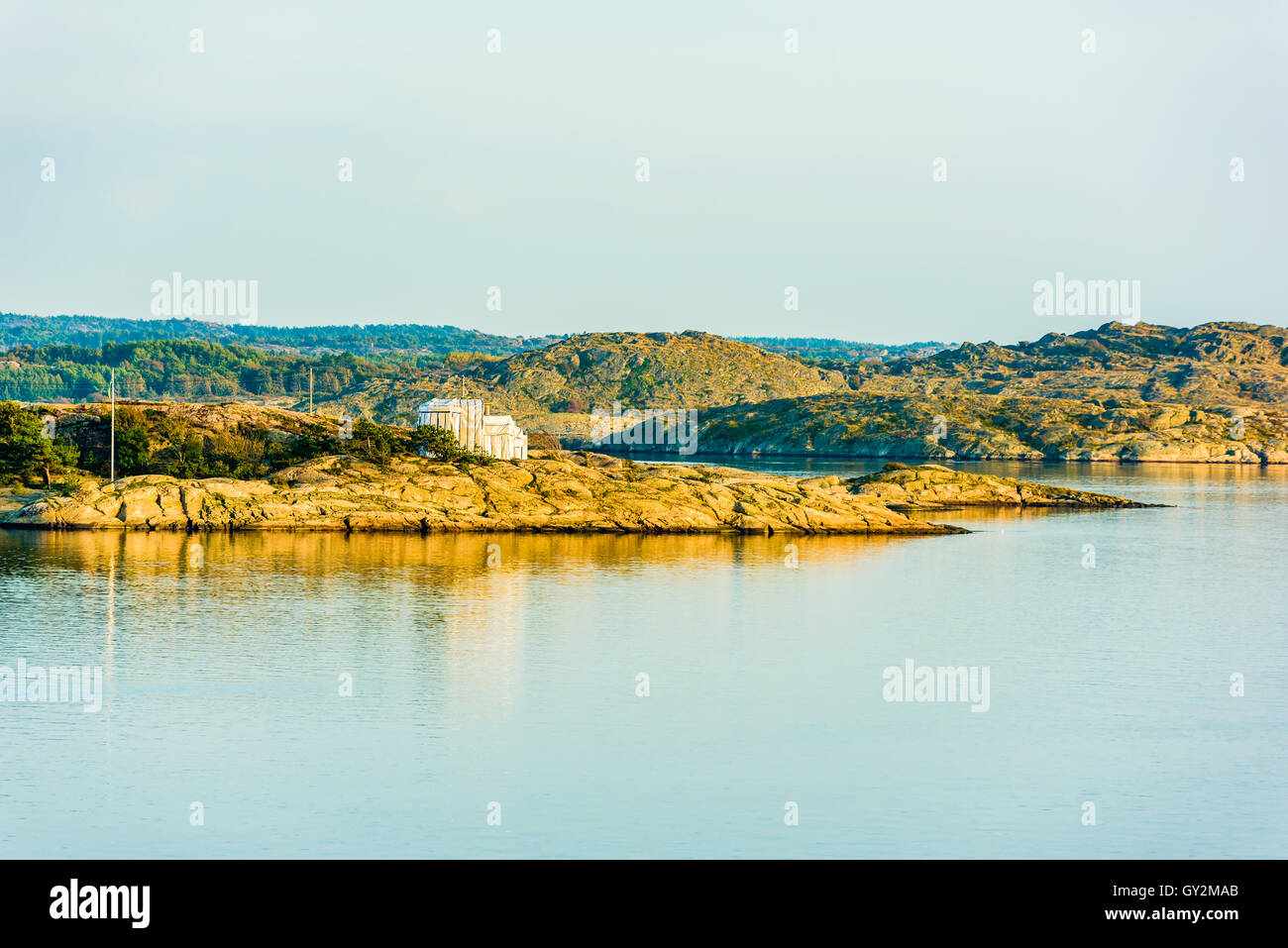 Marstrand, Schweden - 8. September 2016: Ökologische Dokumentation der entfernten Baustelle auf der kleinen Insel des Archipels. EV Stockfoto