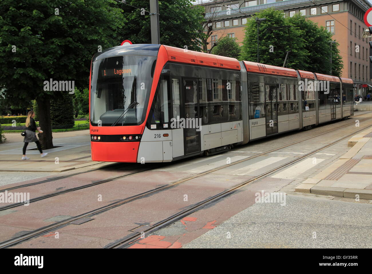 Stadt Nahverkehrssystem im Stadtzentrum von Bergen, Norwegen Ziel Laguna Byparken Haltestelle Stockfoto