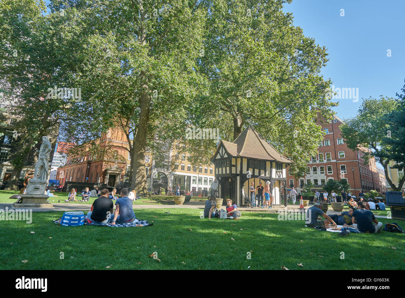Soho Square in London.   London-Platz.  Sommer in London Stockfoto