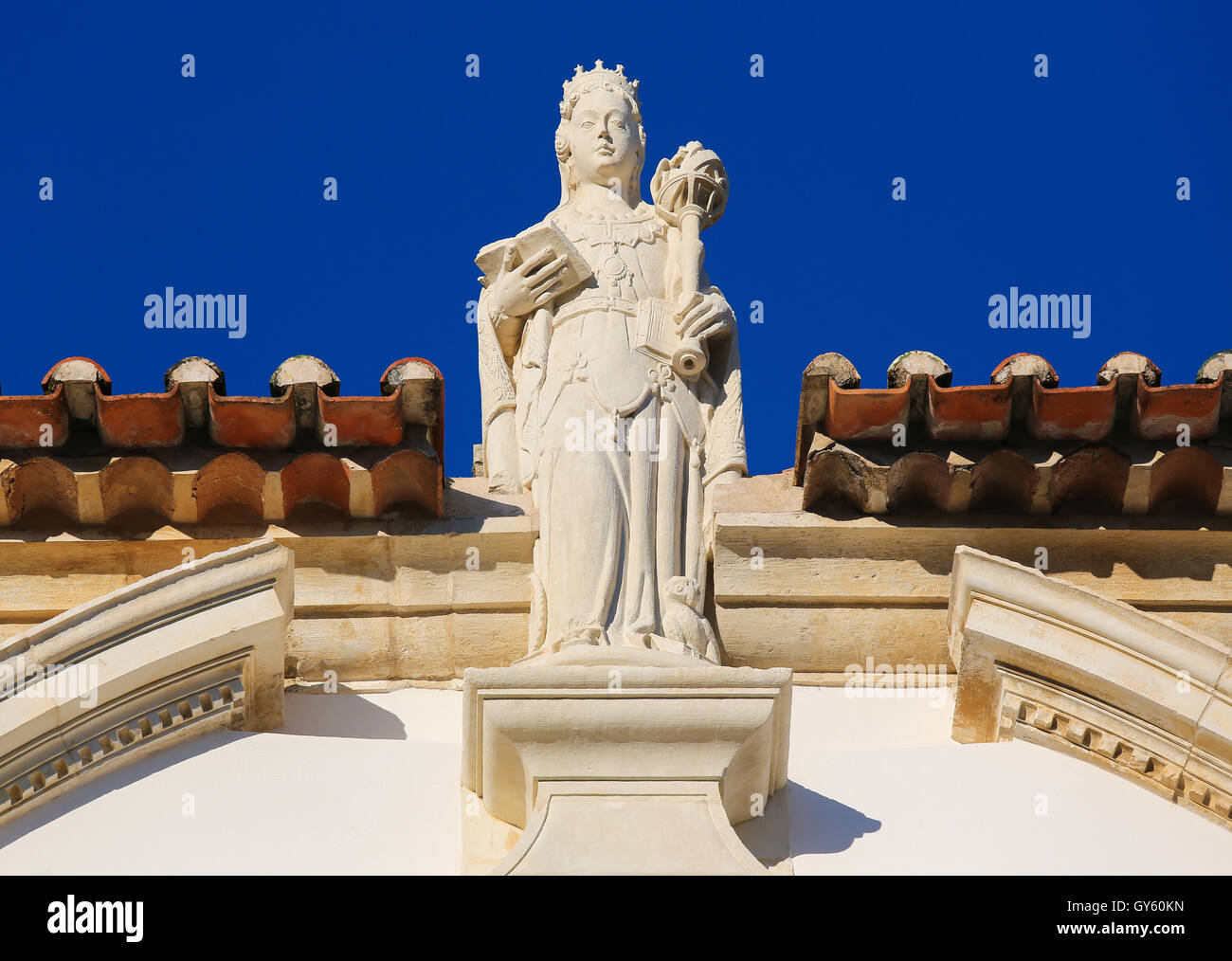 Statue für Weisheit, Symbol der Universität von Coimbra, Portugal Stockfoto