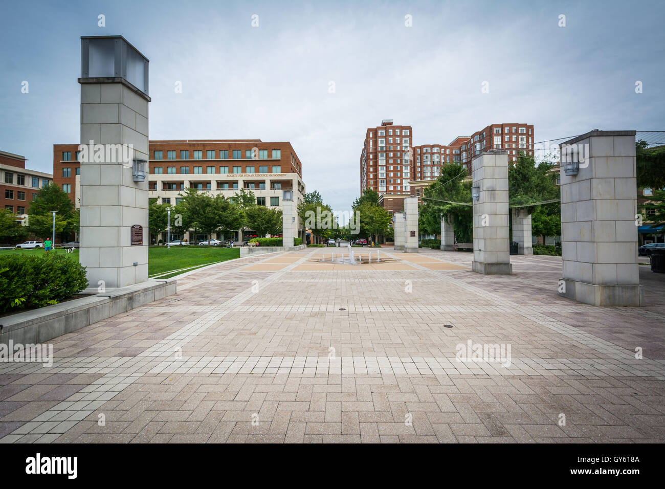 Freifläche an John Carlyle Square, der in Alexandria, Virginia. Stockfoto