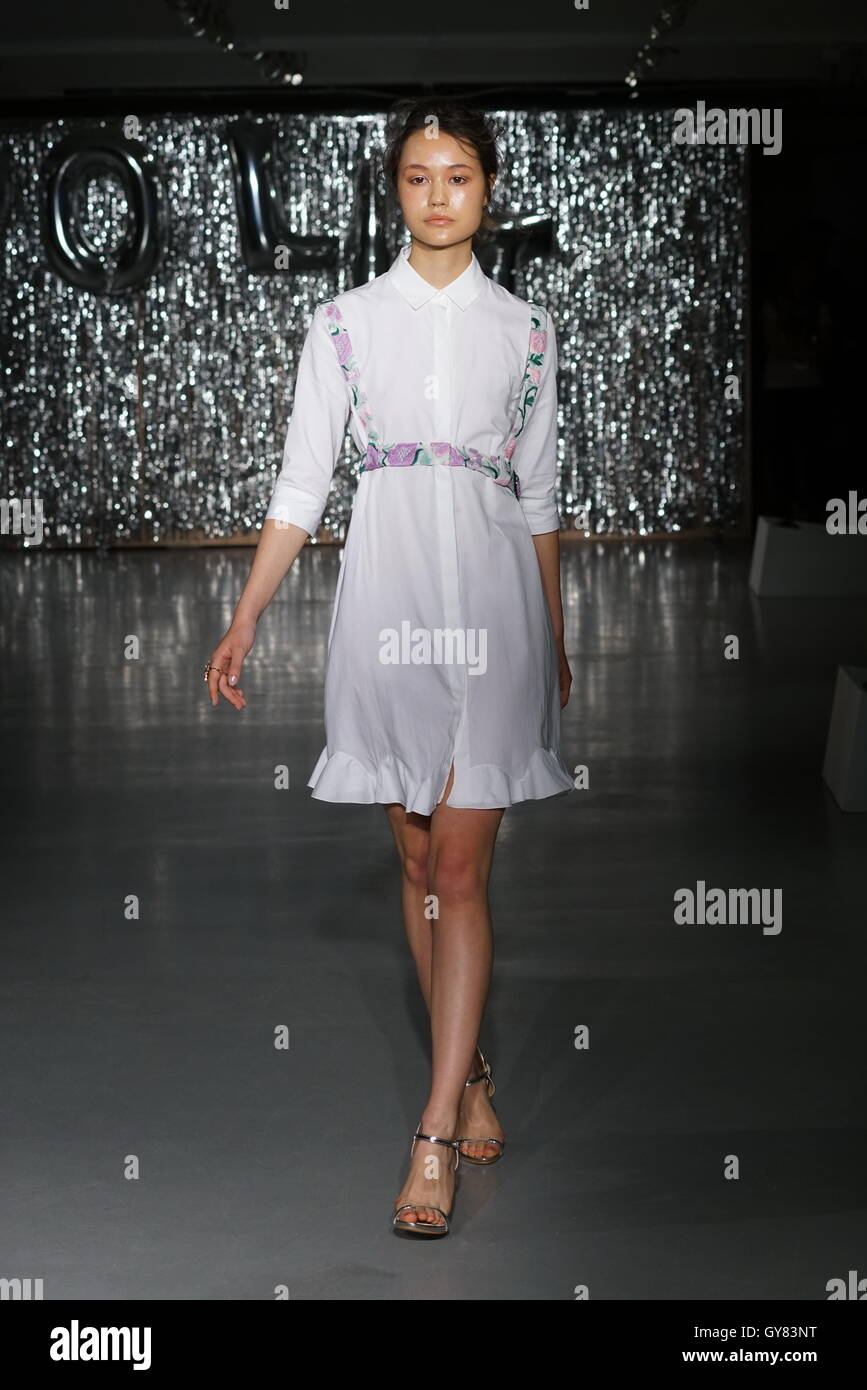 London, UK. 17. September 2016: Modell tragen Milo Maria Frühjahr Sommer 2017 lastest Collcetion Vitrinen an der HPR-London - LFW zeigt in London. Bildnachweis: Siehe Li/Alamy Live News Stockfoto