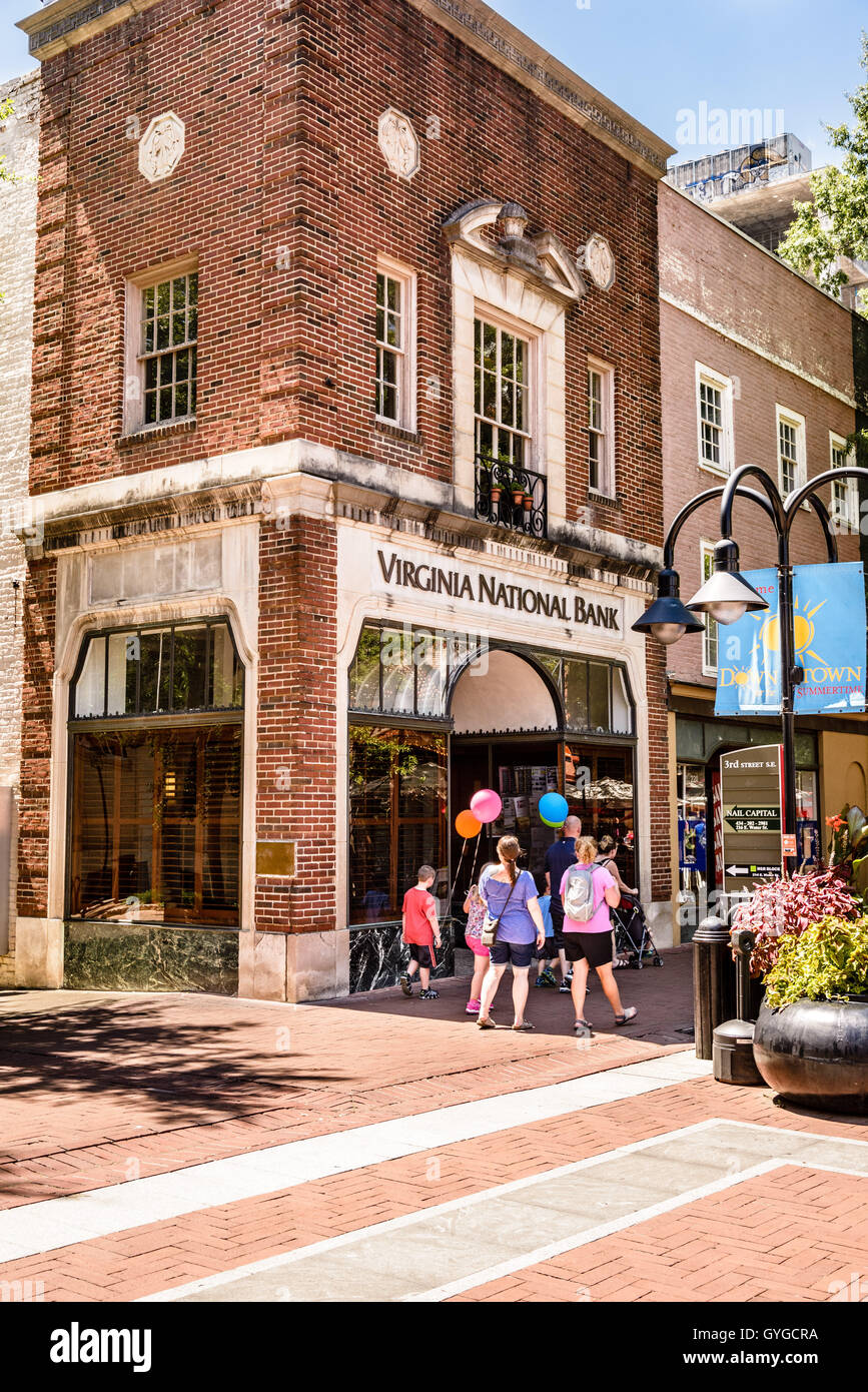 Virginia Nationalbank. Historische Fußgängerzone Downtown Mall, East Main Street, Charlottesville, Virginia Stockfoto