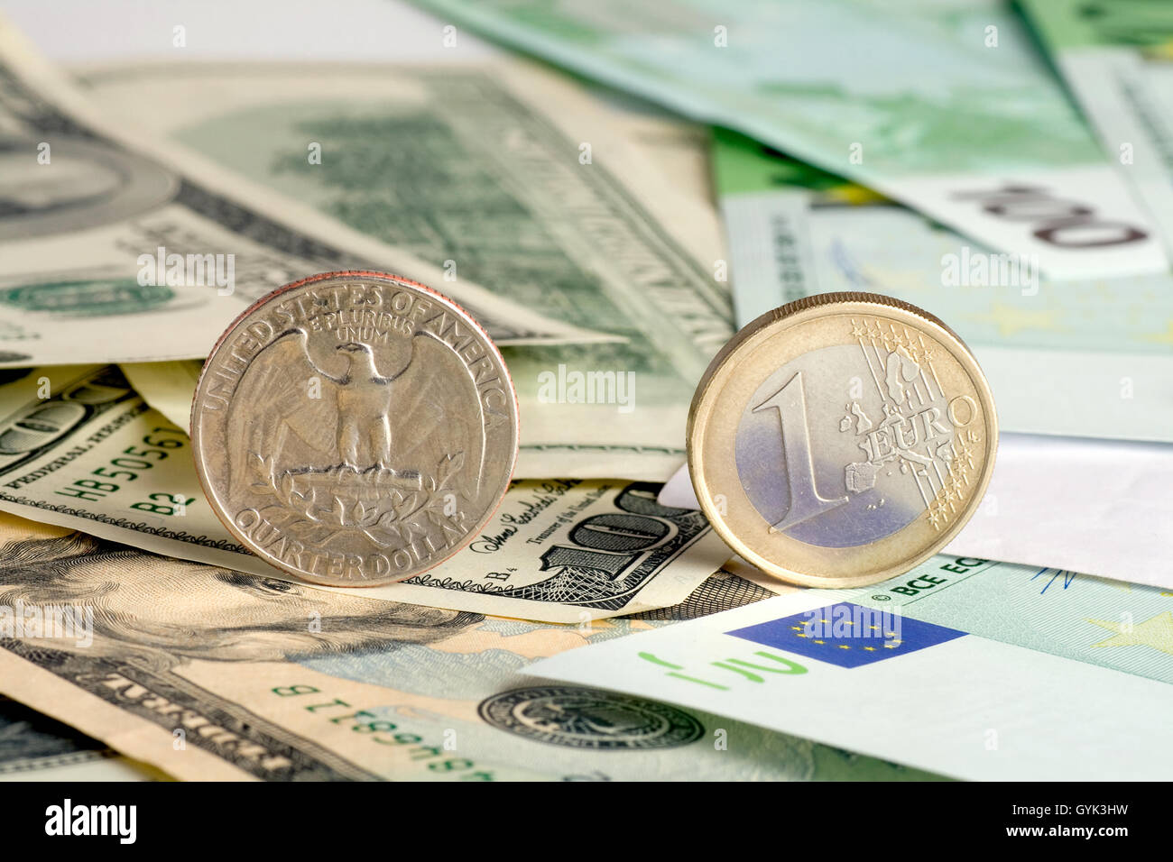 Viertel-Dollar und euro Stockfoto