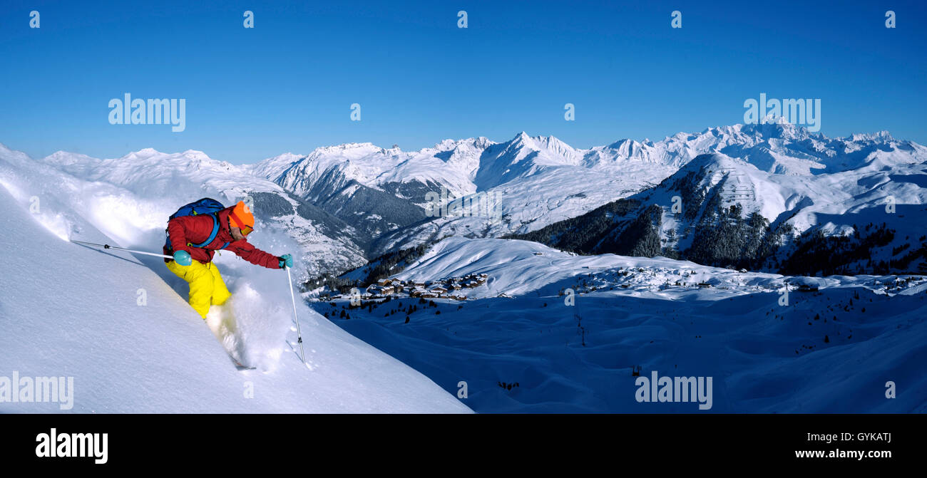 Off Piste in den Französischen Alpen, Frankreich, Savoie, La Plagne Stockfoto