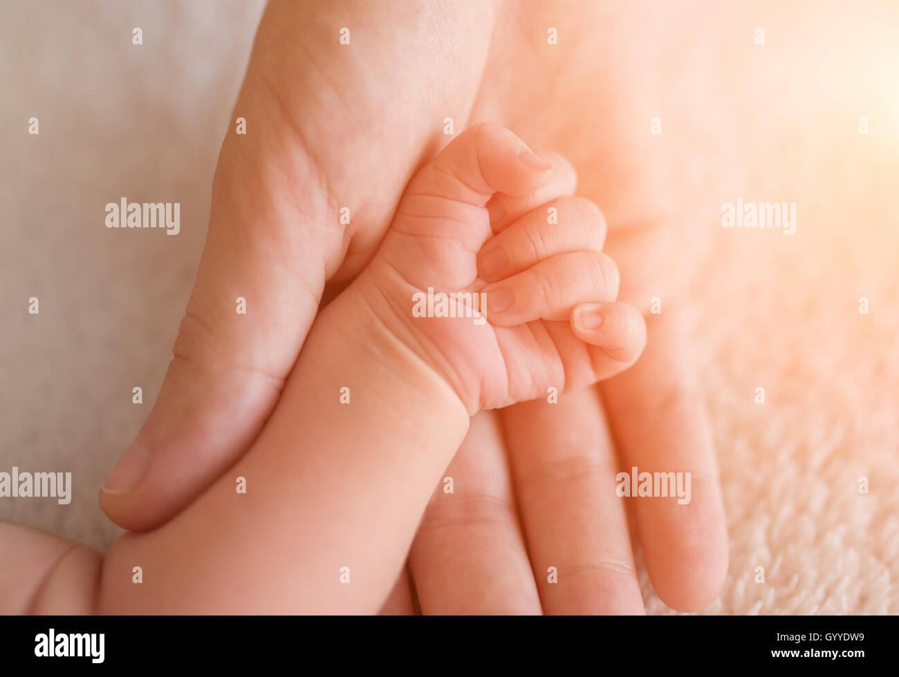 Neues Baby geboren-hand Stockfoto