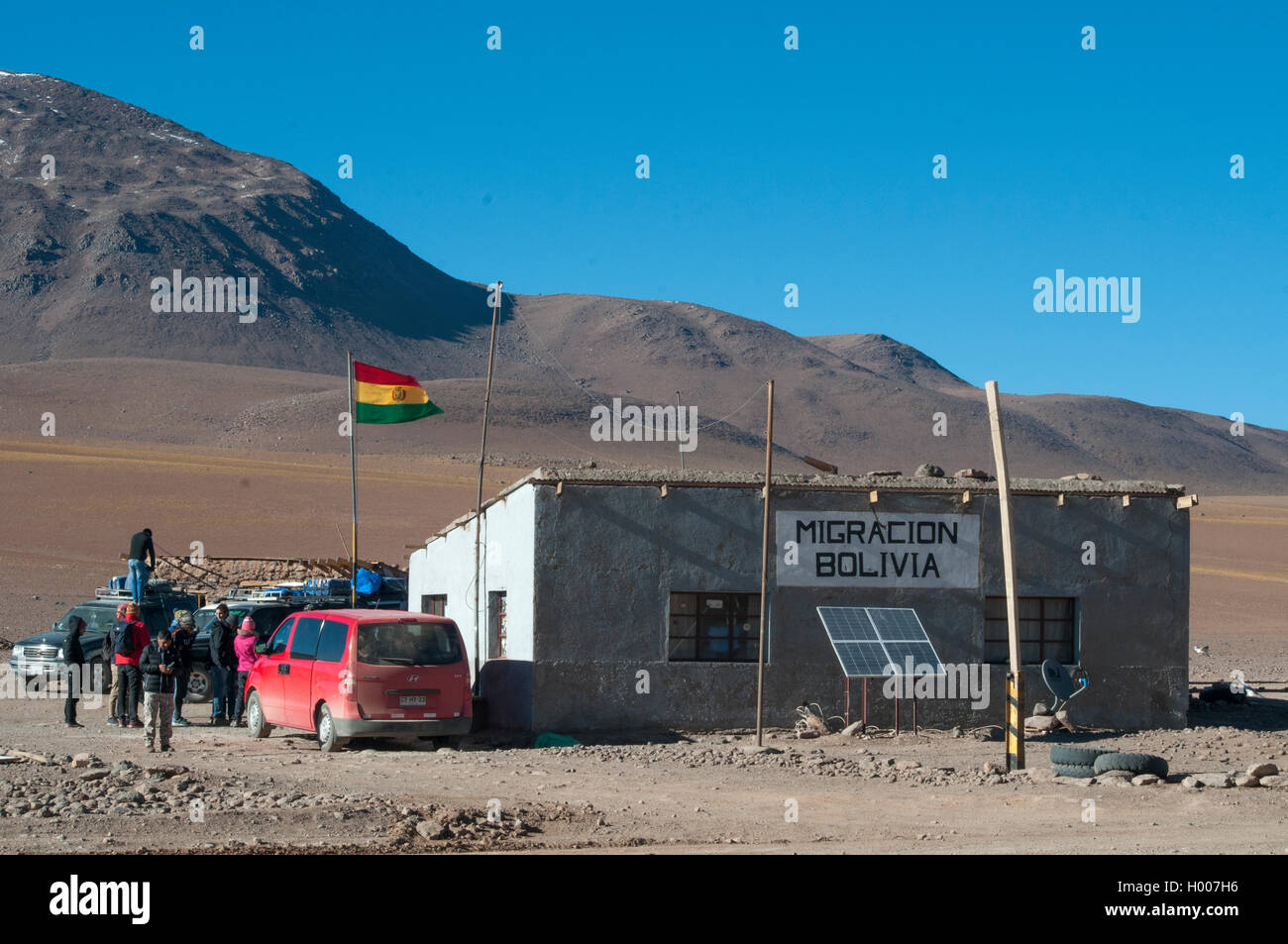 Bolivianischen Grenzposten bei Hito Cajon, östlich von San Pedro de Atacama (Chile), Punkt der Eintrag für den Salar de Uyuni-Ausflug. Stockfoto