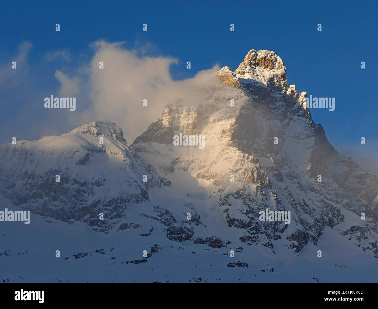 Monte Cervino (Matterhorn) Blick von Cervinia, Italien, Cervinia Stockfoto