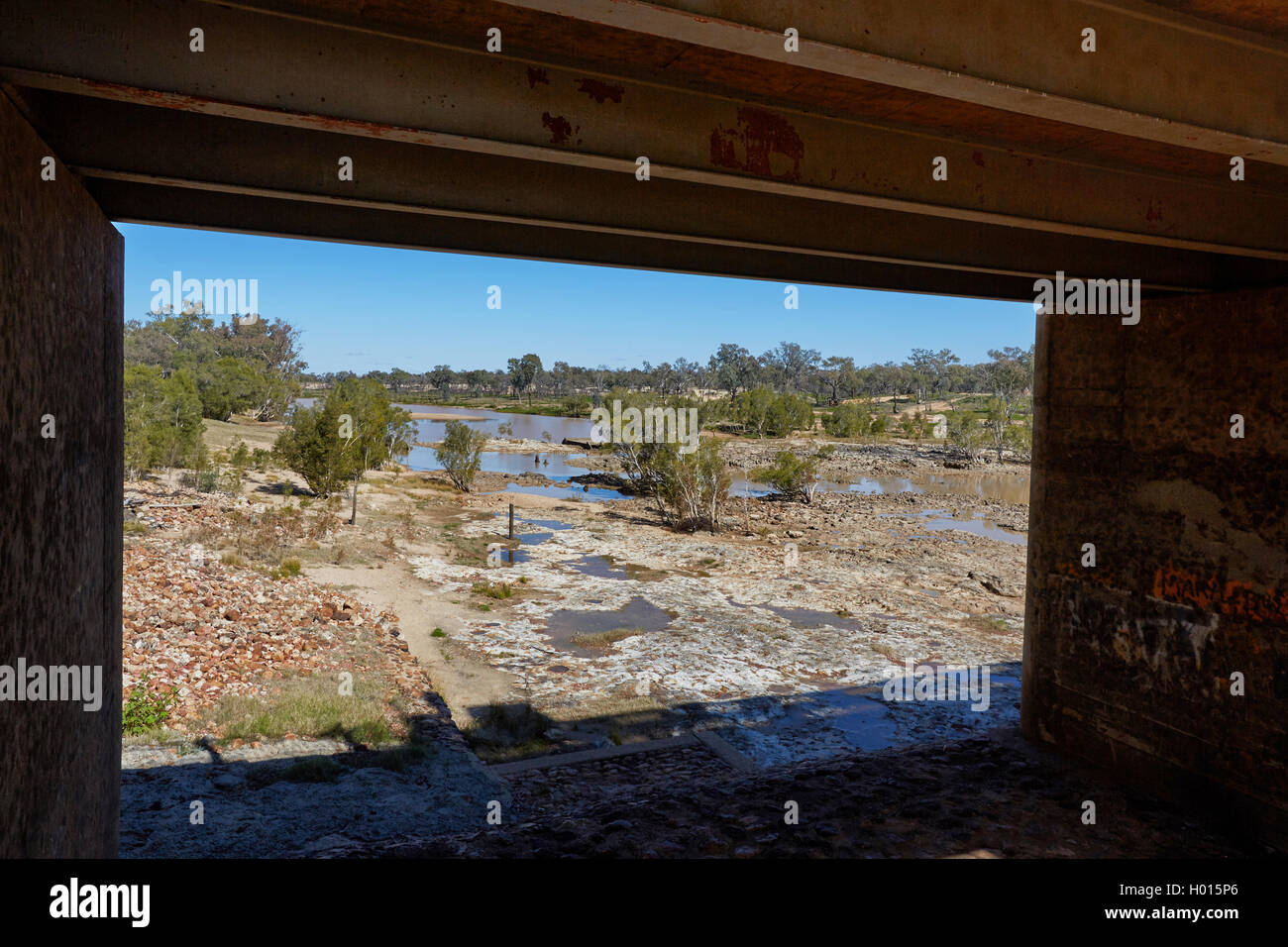Balonne River und Jack Taylor Wehr im St George, Queensland, Australien. Stockfoto