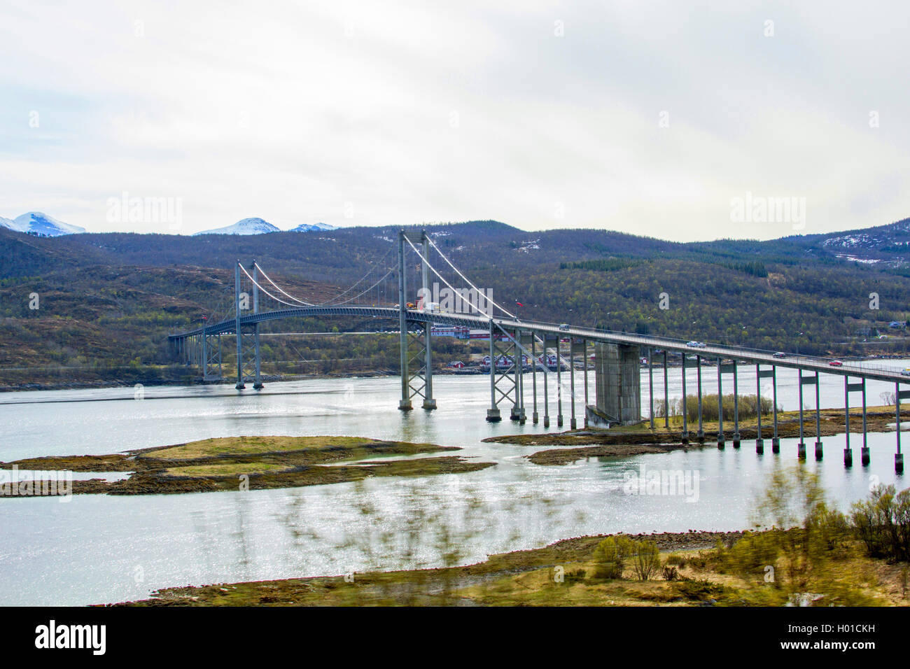 Brücke in der Nähe von Gausvik, Norwegen, Lofoten Stockfoto