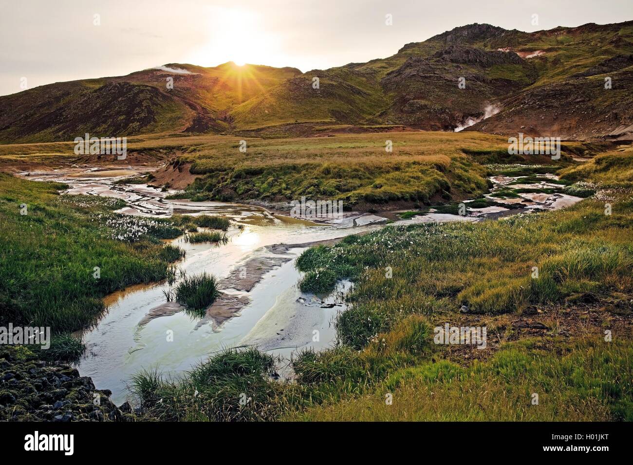 Geothermale Region Krysuvik bei Sonnenuntergang, Island, Halbinsel Reykjanes Stockfoto