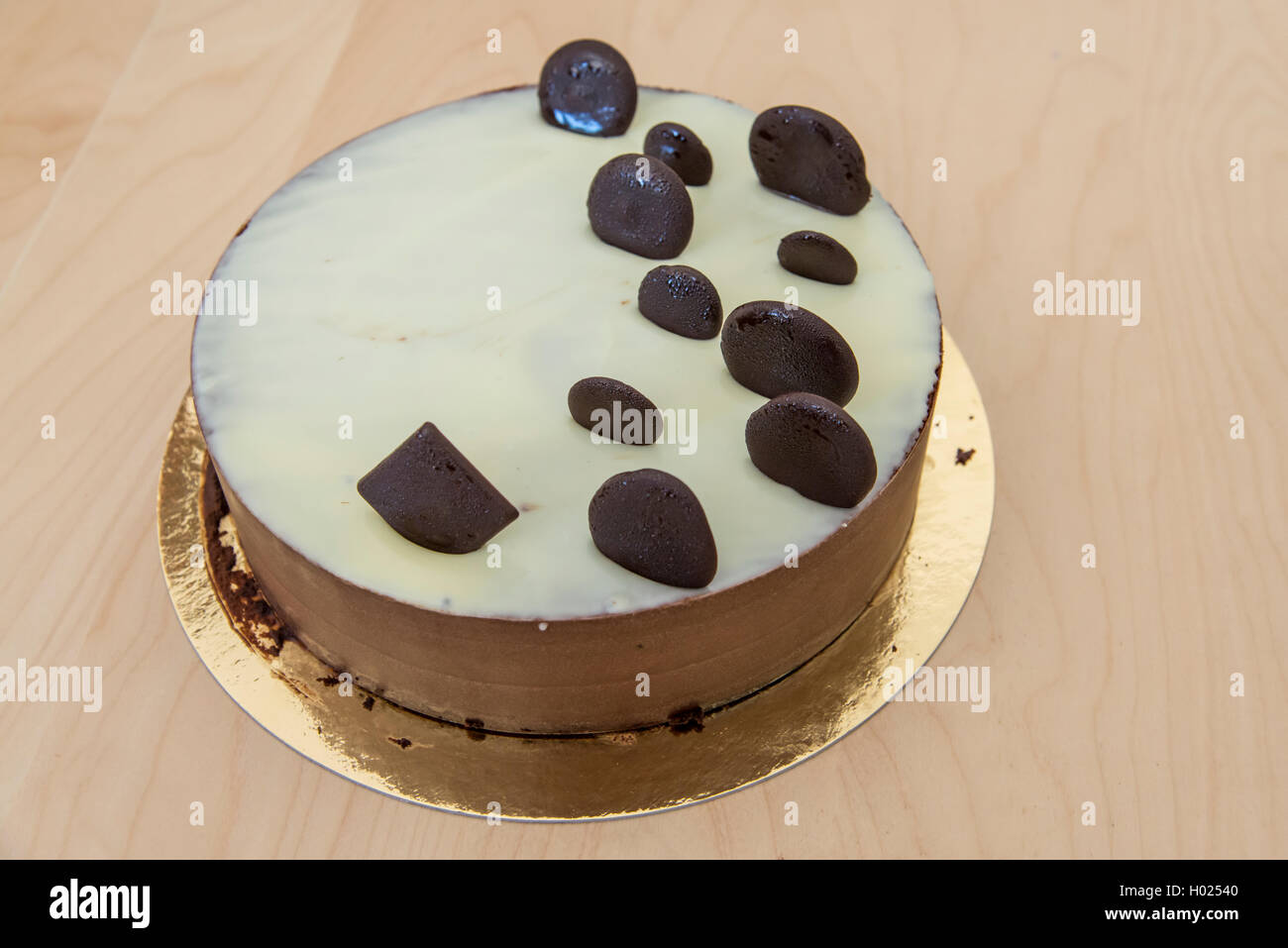 Mousse au Chocolat Torte dekoriert Stockfoto