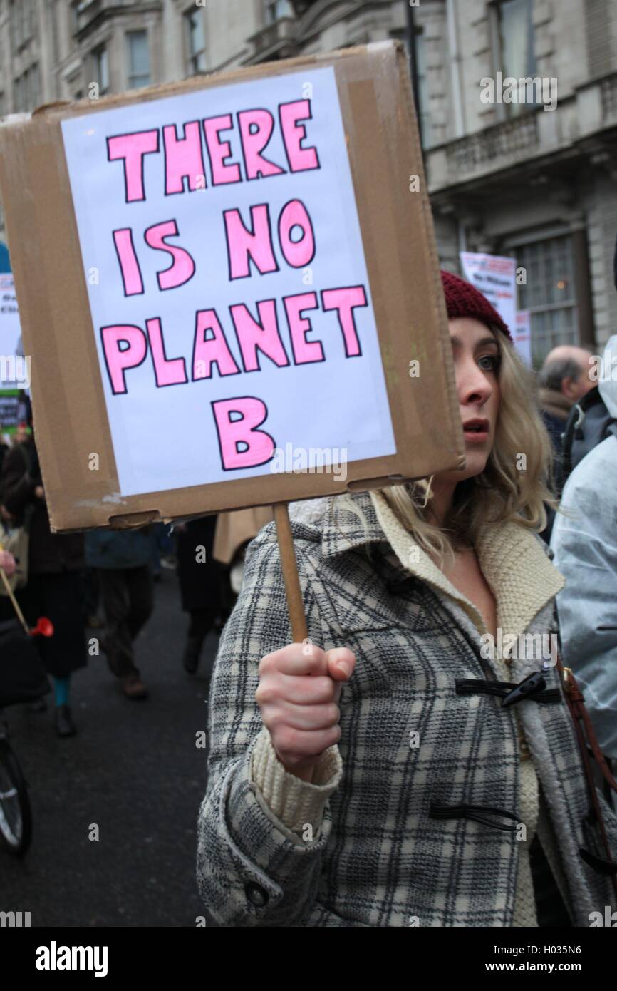 Demonstrant bei Zero Carbon Britain März - Demonstration gegen die globale Erwärmung, London, UK. Stockfoto