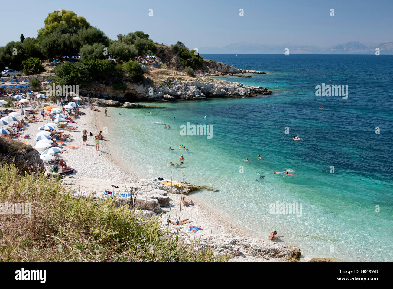 Bataria Beach in der Nähe von Kassiopi auf Korfu, die Ionischen Inseln, die griechischen Inseln, Griechenland, Europa Stockfoto
