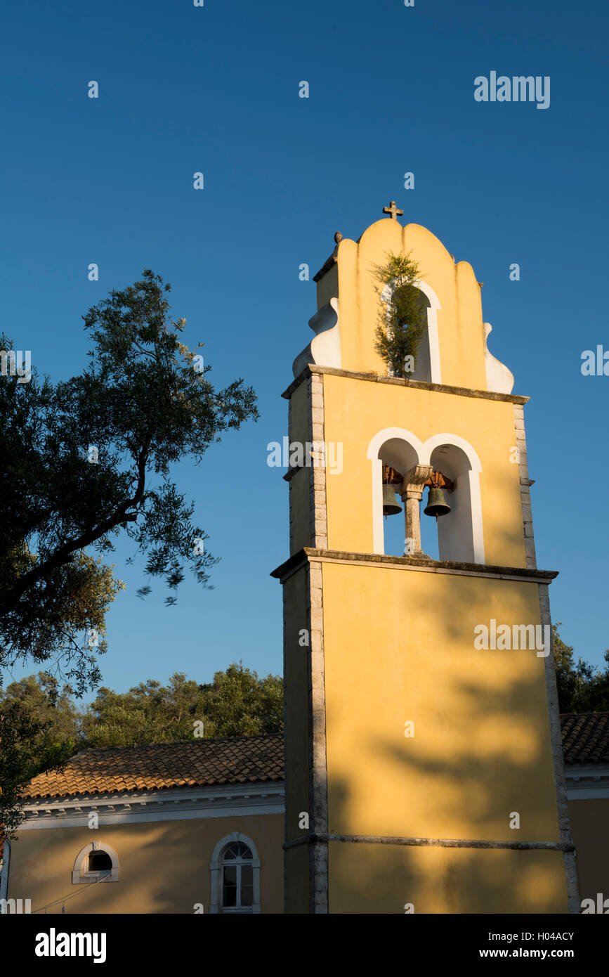 Der Glockenturm von Agios Constantinos auf der Insel Paxos, die Ionische Inseln, Griechenland, Europa Stockfoto