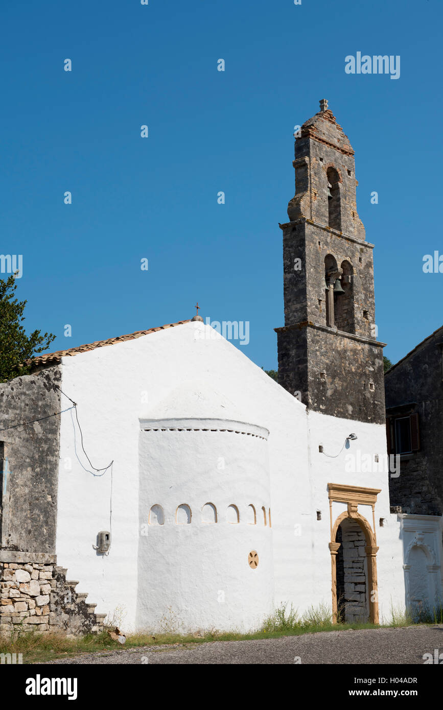 Der Glockenturm und Bell Turm des Agios Pantocratoras 'Il Conde' in Makratika, Paxos, die Ionische Inseln, Griechenland, Europa Stockfoto