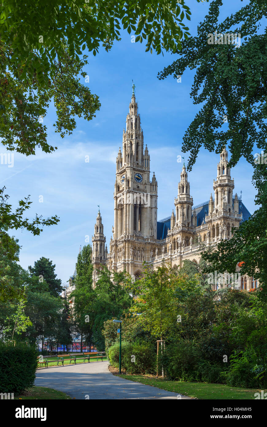 Wien, Österreich. Neues Rathaus (neues Rathaus) vom Rathaus Park Stockfoto