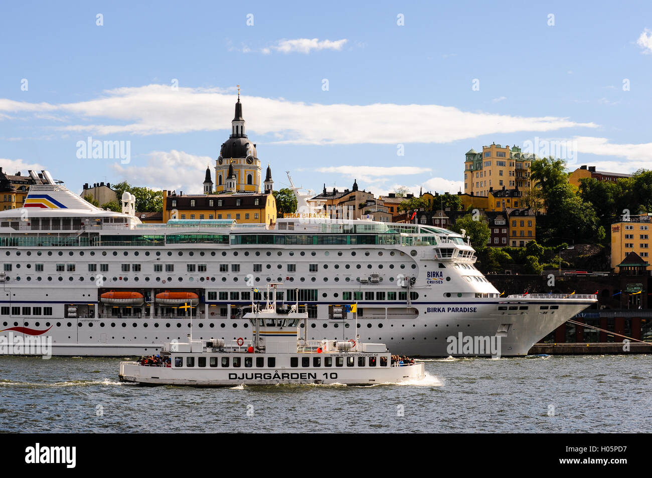 Schweden, Stockholm. Zentrum von Stockholm mit Djurgårdsferjan. Stockfoto