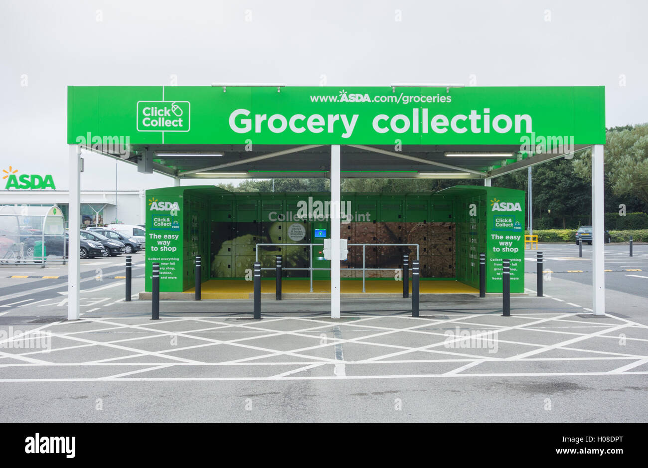 Klicken Sie auf und sammeln Sie Lebensmittel Sammelstelle in Asda Speicher Parkplatz. Portrack, Stockton on Tees. UK Stockfoto